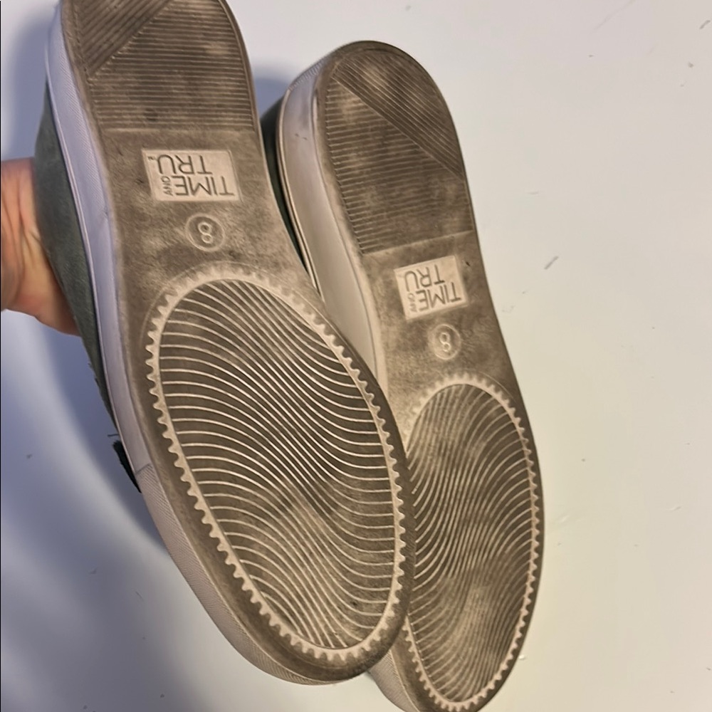 Time and Tru Green Sneakers with Velcro Straps and Soft Suede Material - Picture 2 of 2